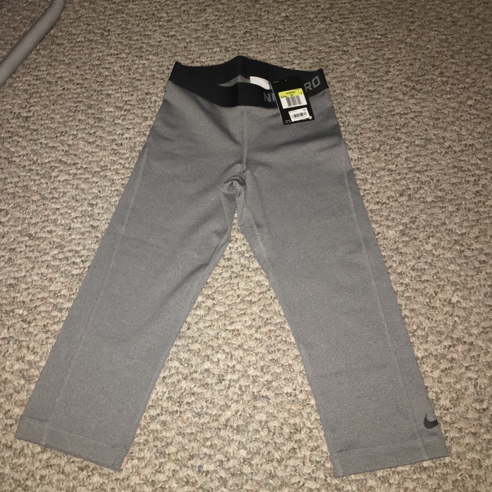 100% Authentic - Nike pro dry fit leggings